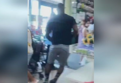 女人尿尿视频,真实尿尿视频背后的故事